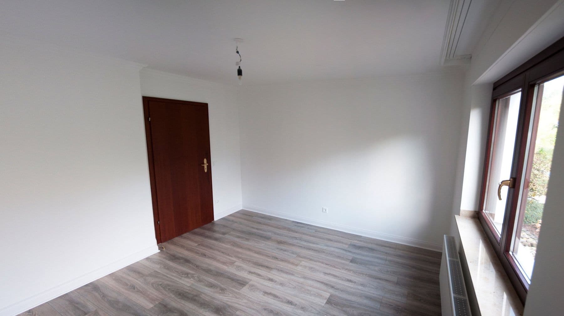 Prenájom bytu 3-izbový 87 m², Rösrath, Severné Porýnie - Westfálsko Prenájom bytu 3-izbový 87 m², Rösrath, Severné Porýnie - Westfálsko