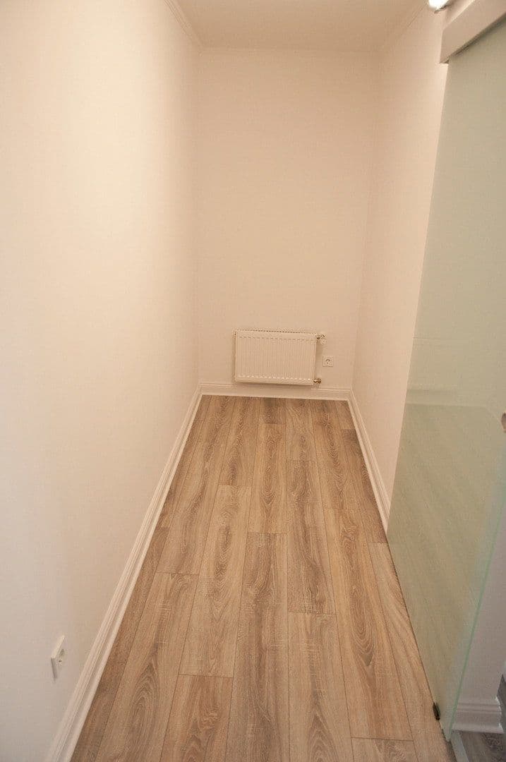 Prenájom bytu 3-izbový 87 m², Rösrath, Severné Porýnie - Westfálsko Prenájom bytu 3-izbový 87 m², Rösrath, Severné Porýnie - Westfálsko
