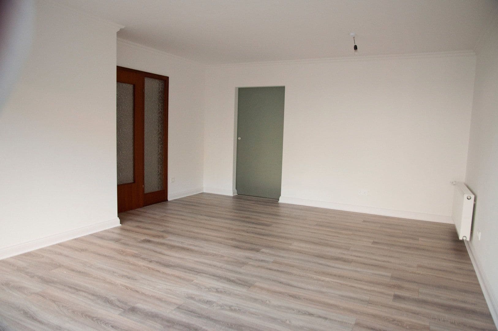 Prenájom bytu 3-izbový 87 m², Rösrath, Severné Porýnie - Westfálsko Prenájom bytu 3-izbový 87 m², Rösrath, Severné Porýnie - Westfálsko