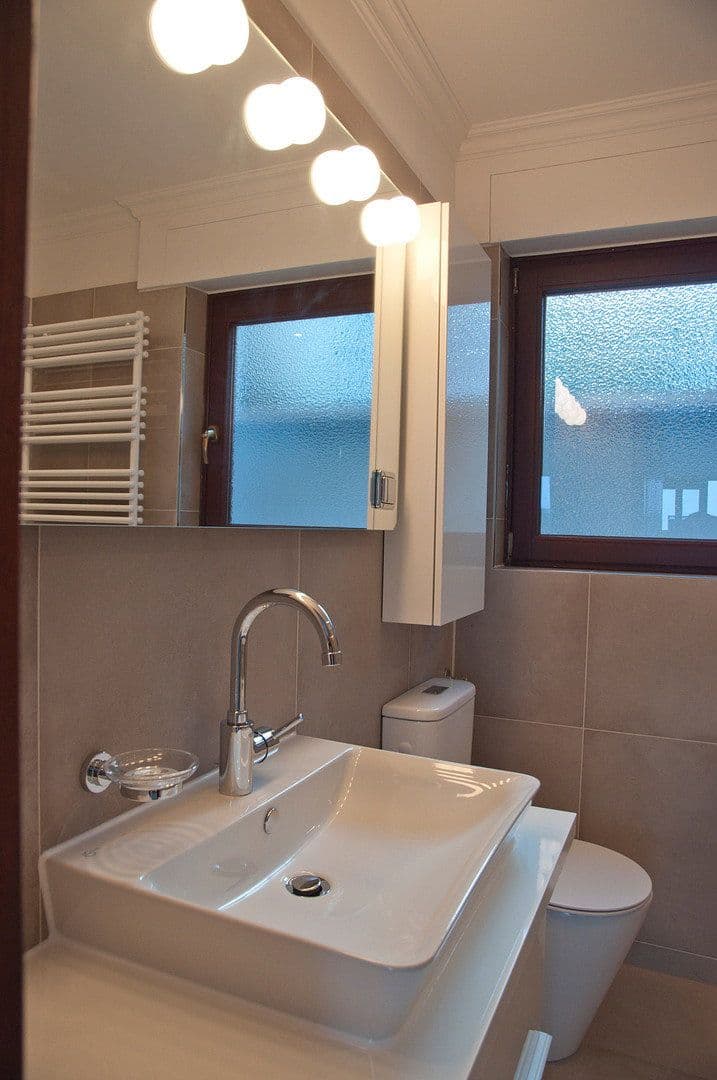 Prenájom bytu 3-izbový 87 m², Rösrath, Severné Porýnie - Westfálsko Prenájom bytu 3-izbový 87 m², Rösrath, Severné Porýnie - Westfálsko