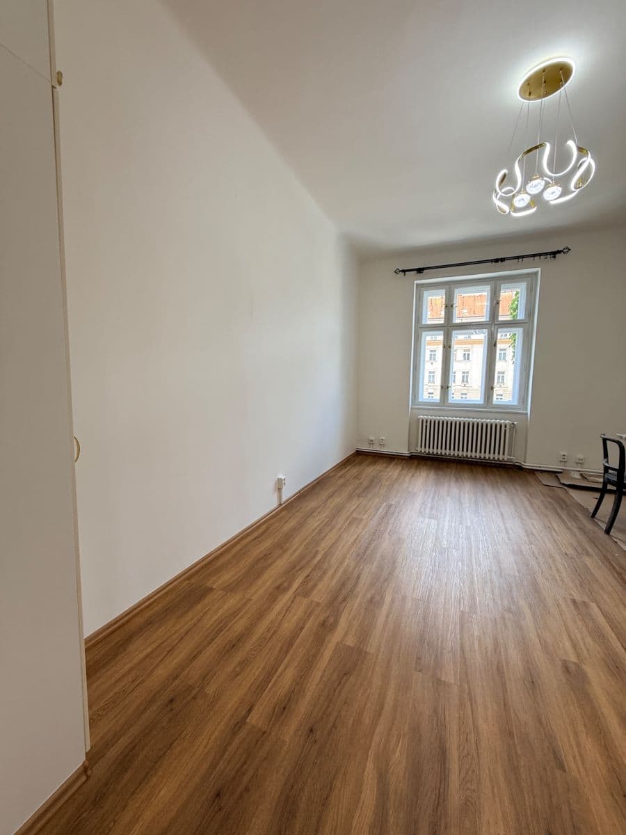 Prenájom bytu 3-izbový 83 m², Wuchterlova, Praha, Praha Prenájom bytu 3-izbový 83 m², Wuchterlova, Praha, Praha
