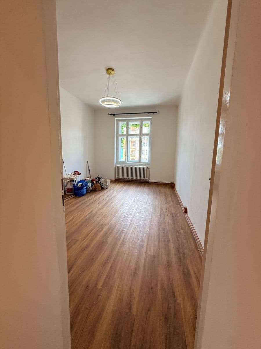 Prenájom bytu 3-izbový 83 m², Wuchterlova, Praha, Praha Prenájom bytu 3-izbový 83 m², Wuchterlova, Praha, Praha