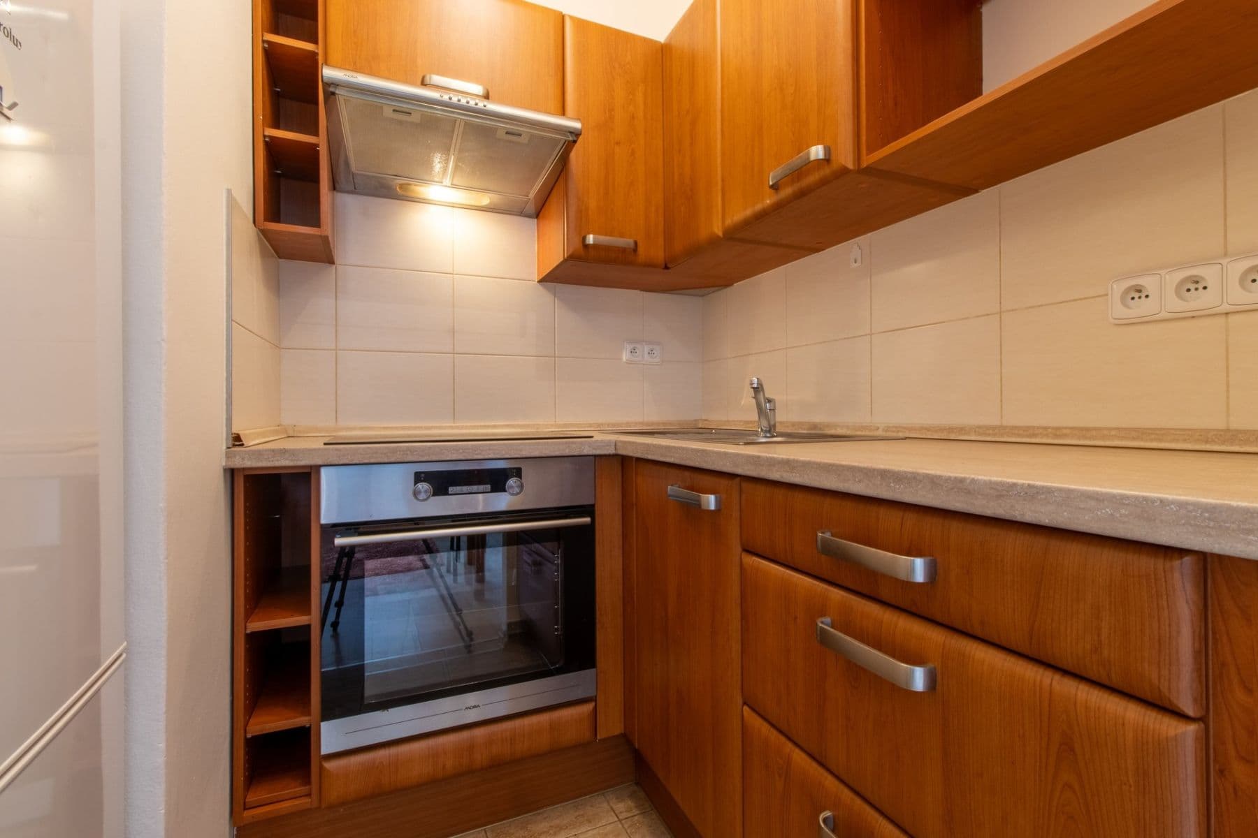 Prenájom bytu 2-izbový 35 m², Hlivická, Praha, Praha Prenájom bytu 2-izbový 35 m², Hlivická, Praha, Praha