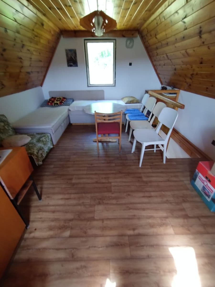Predaj rekreačného objektu 16 m², pozemok 400 m², Chlum u Třeboně, Jihočeský kraj Predaj rekreačného objektu 16 m², pozemok 400 m², Chlum u Třeboně, Jihočeský kraj