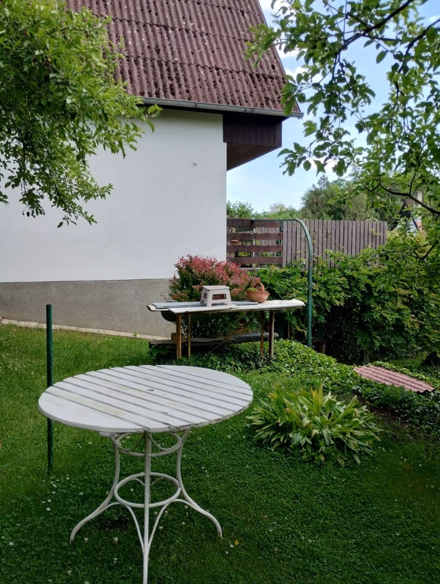 Predaj rekreačného objektu 16 m², pozemok 400 m², Chlum u Třeboně, Jihočeský kraj Predaj rekreačného objektu 16 m², pozemok 400 m², Chlum u Třeboně, Jihočeský kraj
