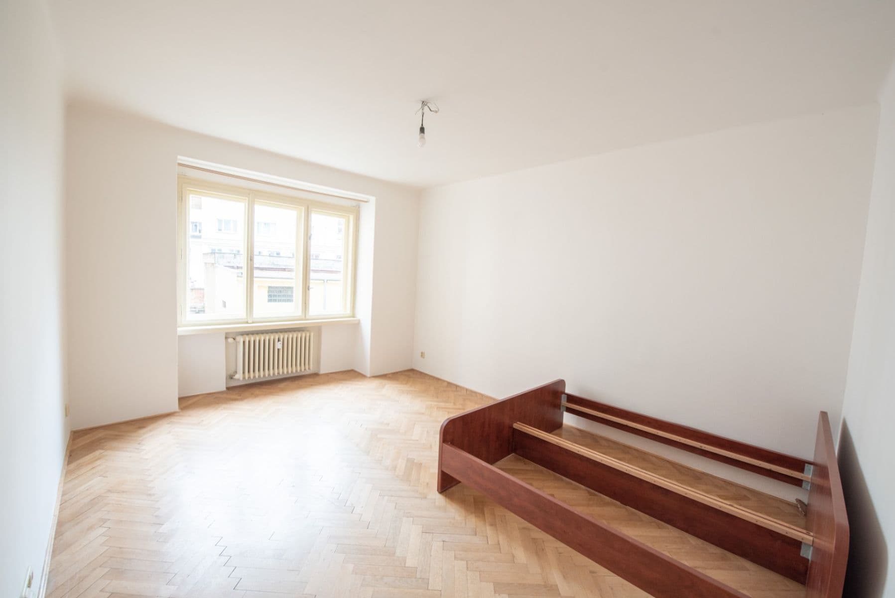 Prenájom bytu 2-izbový 78 m², Jugoslávských partyzánů, Praha, Praha Prenájom bytu 2-izbový 78 m², Jugoslávských partyzánů, Praha, Praha