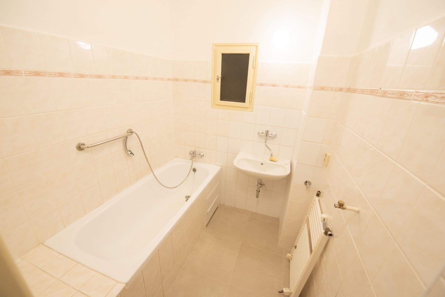 Prenájom bytu 2-izbový 78 m², Jugoslávských partyzánů, Praha, Praha Prenájom bytu 2-izbový 78 m², Jugoslávských partyzánů, Praha, Praha