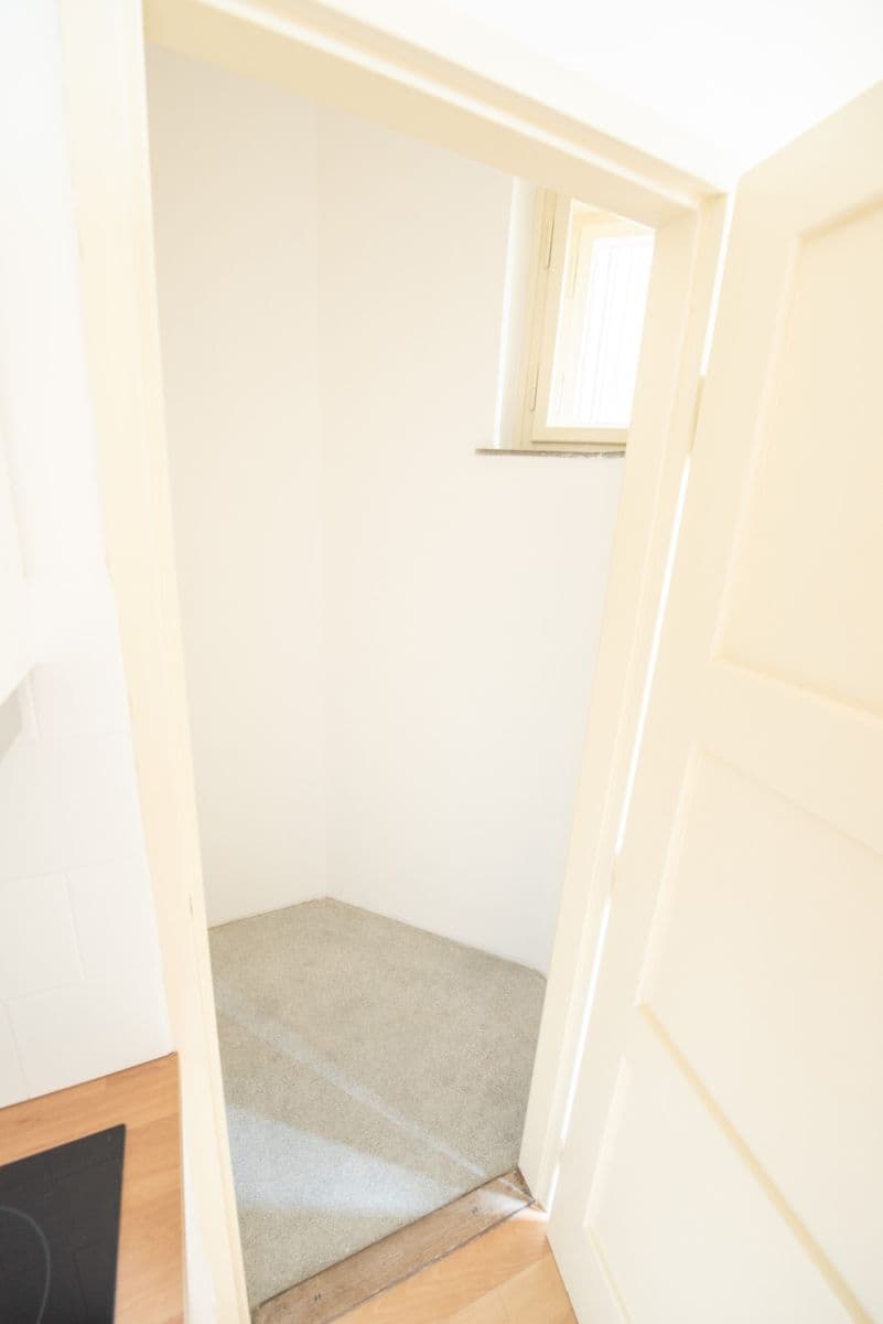 Prenájom bytu 2-izbový 78 m², Jugoslávských partyzánů, Praha, Praha Prenájom bytu 2-izbový 78 m², Jugoslávských partyzánů, Praha, Praha
