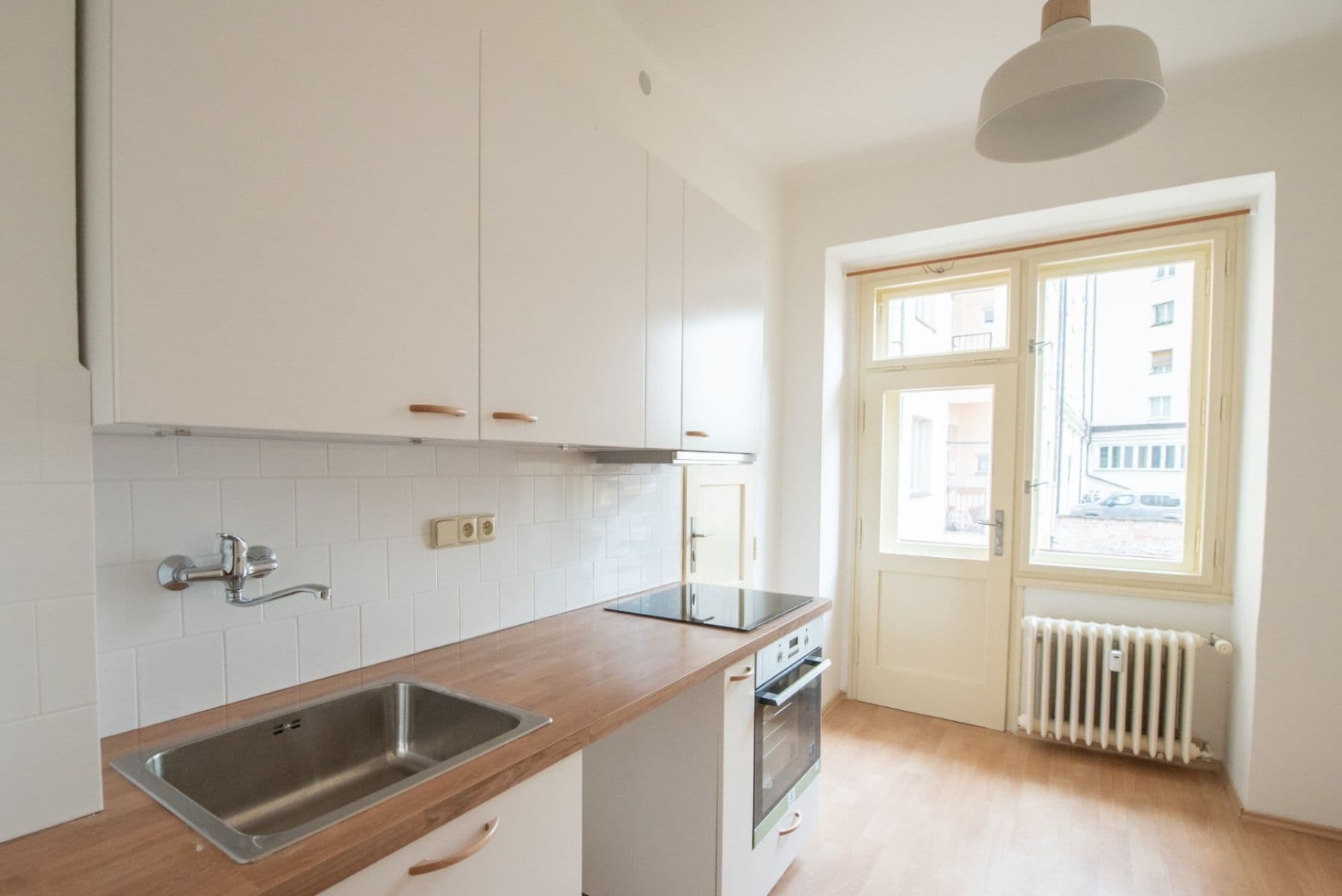 Prenájom bytu 2-izbový 78 m², Jugoslávských partyzánů, Praha, Praha Prenájom bytu 2-izbový 78 m², Jugoslávských partyzánů, Praha, Praha