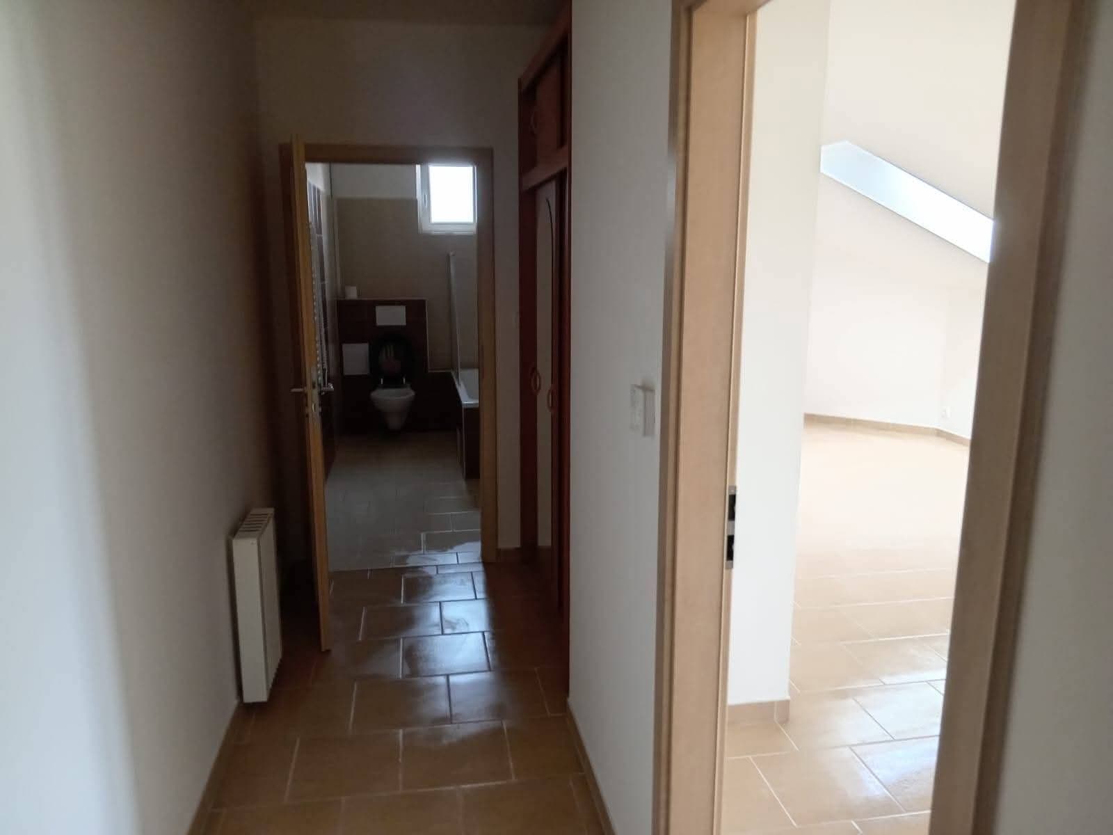 Prenájom bytu 1-izbový 47 m², U Parčíku, Kunice, Středočeský kraj Prenájom bytu 1-izbový 47 m², U Parčíku, Kunice, Středočeský kraj