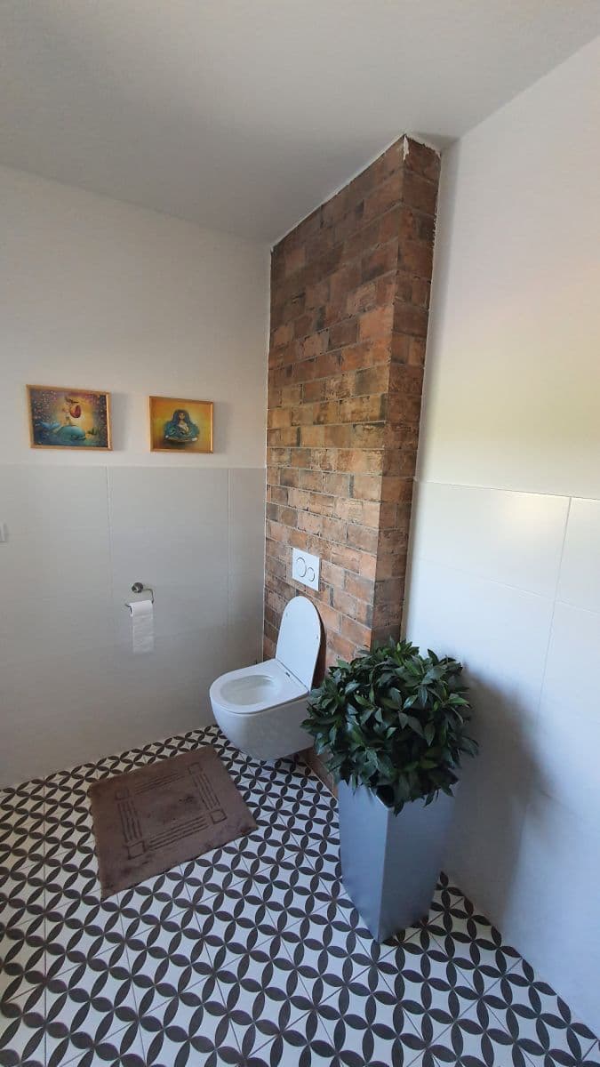 Predaj domu 360 m², pozemok 518 m², Bříství, Středočeský kraj Predaj domu 360 m², pozemok 518 m², Bříství, Středočeský kraj