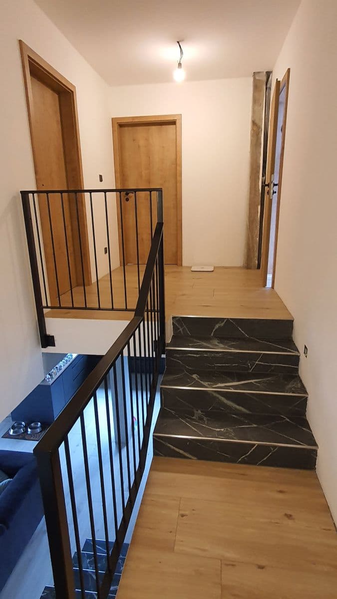 Predaj domu 360 m², pozemok 518 m², Bříství, Středočeský kraj Predaj domu 360 m², pozemok 518 m², Bříství, Středočeský kraj