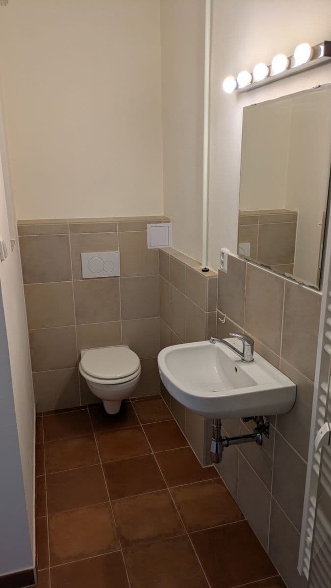 Prenájom bytu 2-izbový 64 m², Biskupcova, Praha, Praha Prenájom bytu 2-izbový 64 m², Biskupcova, Praha, Praha