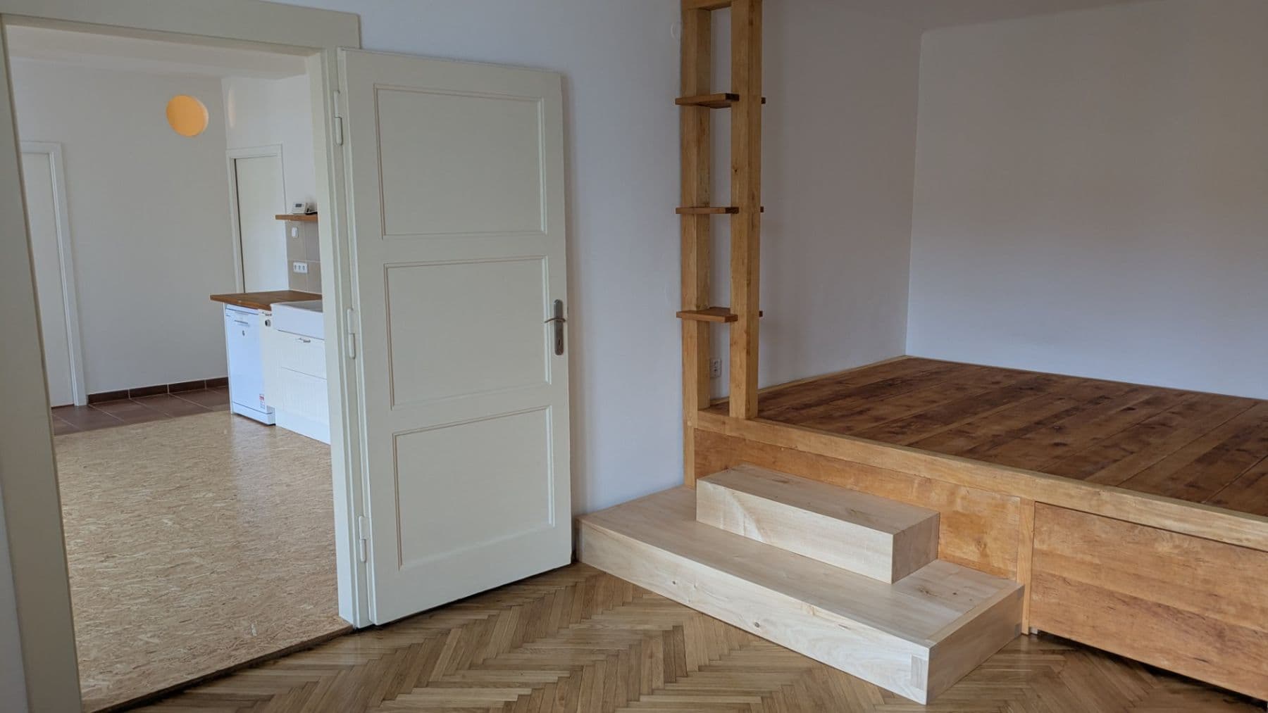 Prenájom bytu 2-izbový 64 m², Biskupcova, Praha, Praha Prenájom bytu 2-izbový 64 m², Biskupcova, Praha, Praha