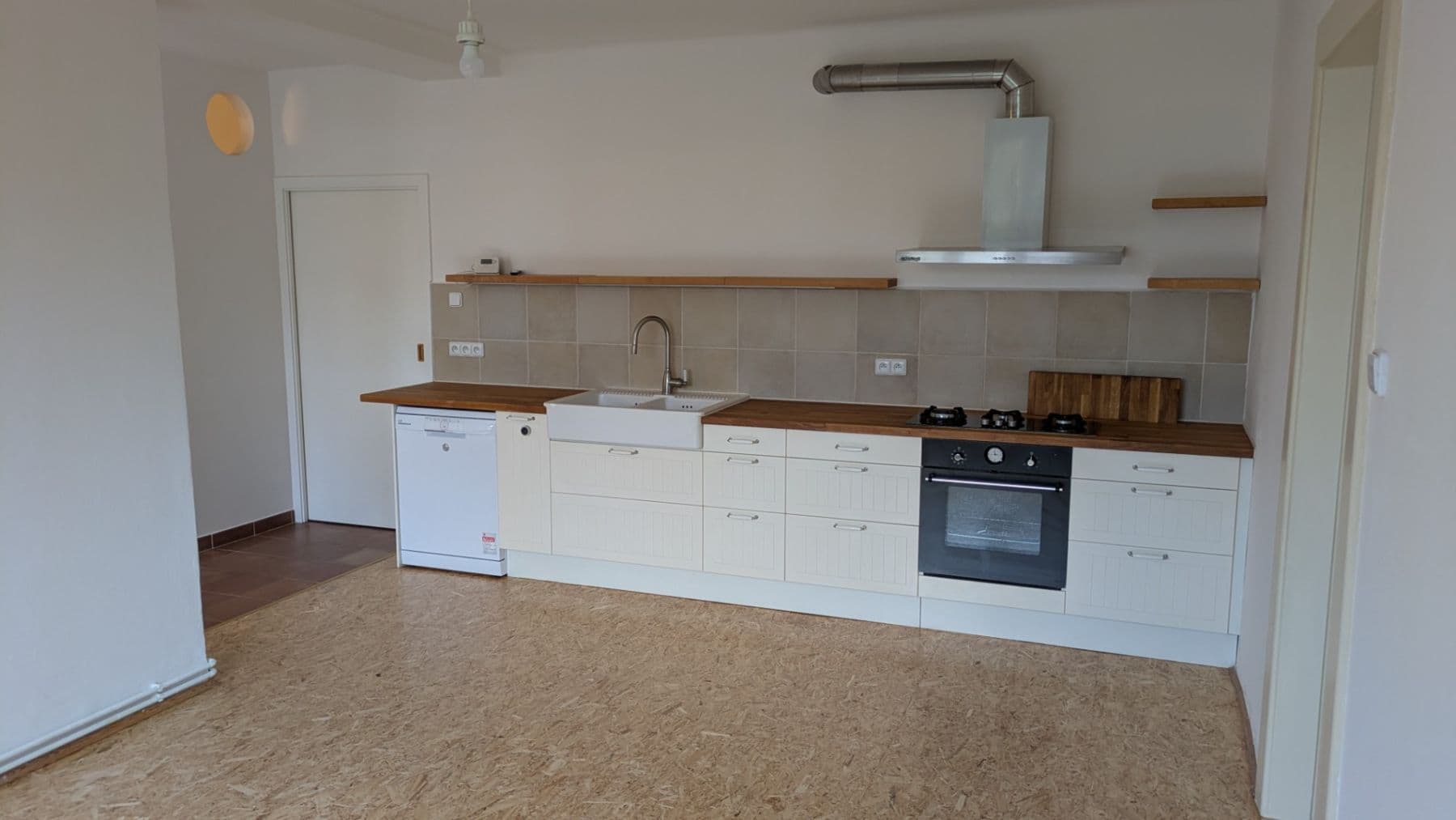Prenájom bytu 2-izbový 64 m², Biskupcova, Praha, Praha Prenájom bytu 2-izbový 64 m², Biskupcova, Praha, Praha
