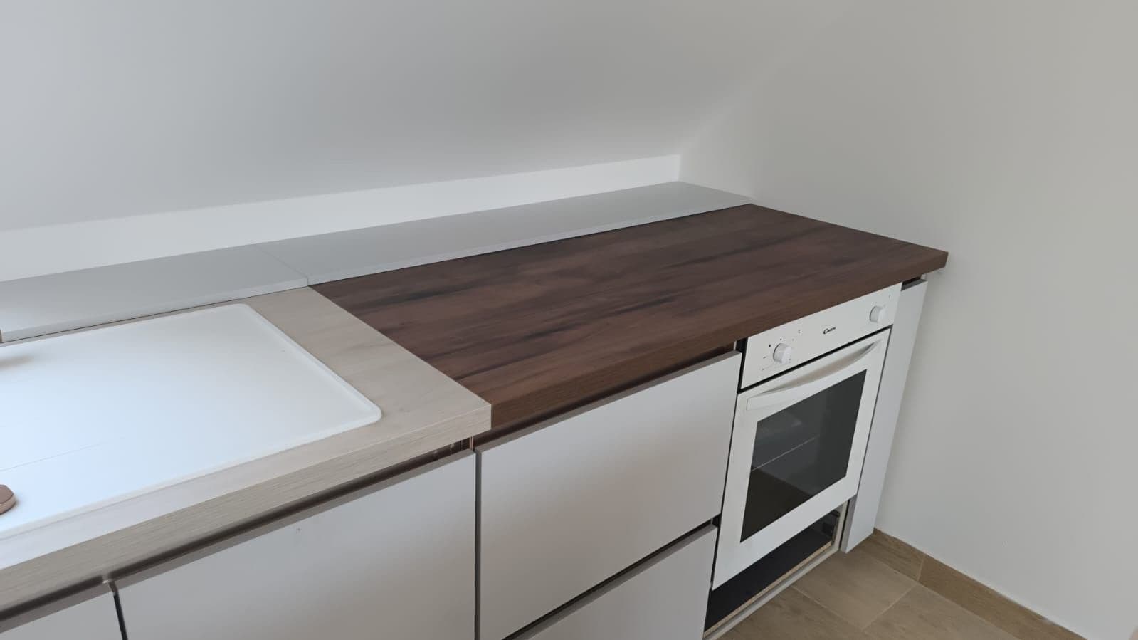 Prenájom bytu 3-izbový 89 m², Pod Továrnou, Kaznějov, Plzeňský kraj Prenájom bytu 3-izbový 89 m², Pod Továrnou, Kaznějov, Plzeňský kraj