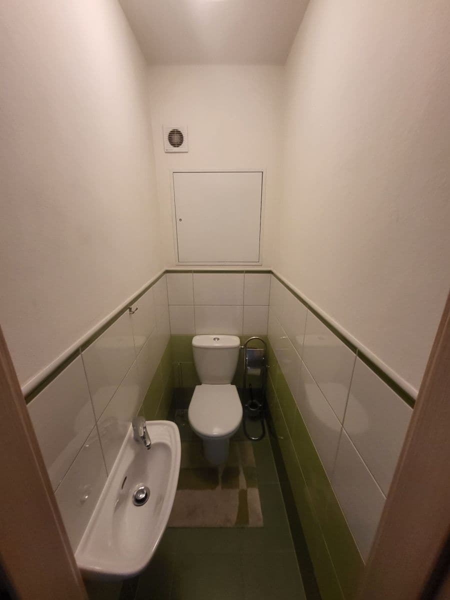 Prenájom bytu 3-izbový 74 m², Waltrova, Plzeň, Plzeňský kraj Prenájom bytu 3-izbový 74 m², Waltrova, Plzeň, Plzeňský kraj
