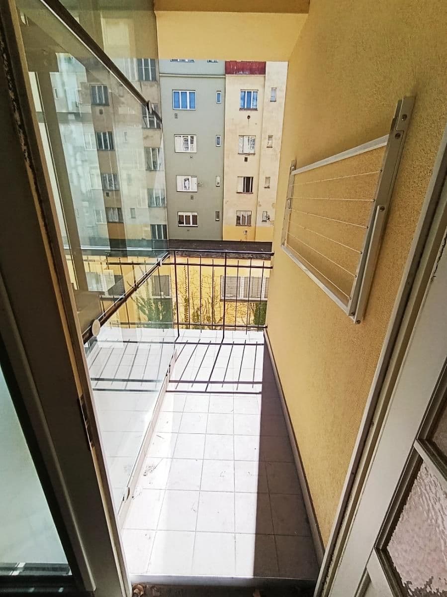 Prenájom bytu 2-izbový 38 m², Žerotínova, Praha, Praha Prenájom bytu 2-izbový 38 m², Žerotínova, Praha, Praha