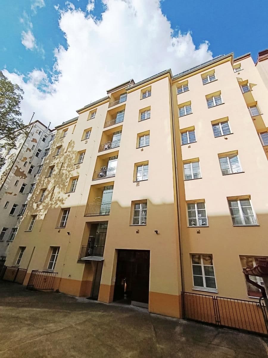 Prenájom bytu 2-izbový 38 m², Žerotínova, Praha, Praha Prenájom bytu 2-izbový 38 m², Žerotínova, Praha, Praha