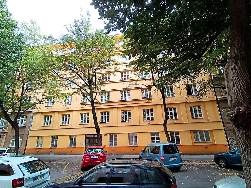 Prenájom bytu 2-izbový 38 m², Žerotínova, Praha, Praha Prenájom bytu 2-izbový 38 m², Žerotínova, Praha, Praha