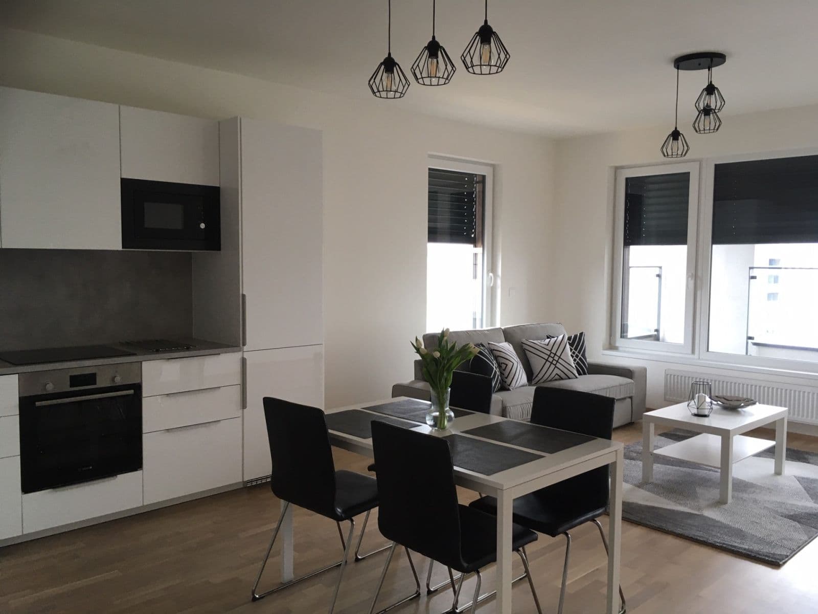 Prenájom bytu 3-izbový 76 m², Pechmanových, Praha, Praha Prenájom bytu 3-izbový 76 m², Pechmanových, Praha, Praha