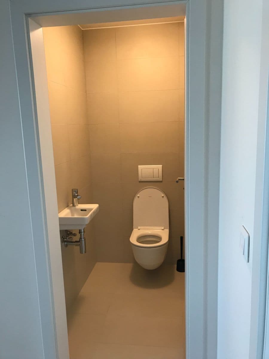Prenájom bytu 3-izbový 76 m², Pechmanových, Praha, Praha Prenájom bytu 3-izbový 76 m², Pechmanových, Praha, Praha