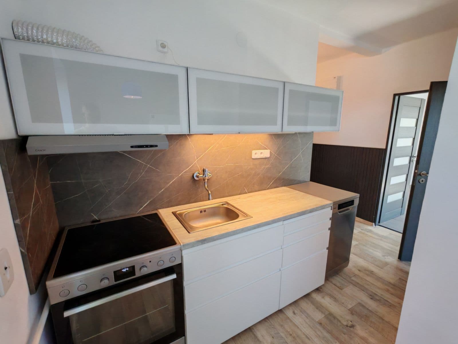 Prenájom bytu 3-izbový 57 m², 5. května, Česká Lípa, Liberecký kraj Prenájom bytu 3-izbový 57 m², 5. května, Česká Lípa, Liberecký kraj