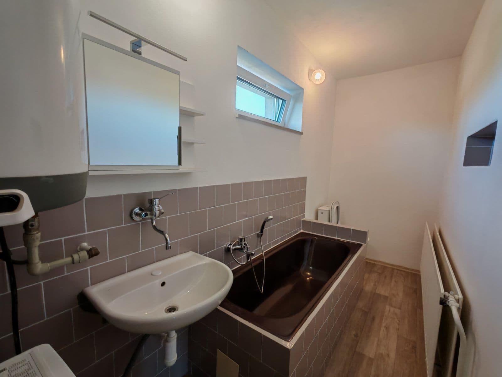 Prenájom bytu 3-izbový 57 m², 5. května, Česká Lípa, Liberecký kraj Prenájom bytu 3-izbový 57 m², 5. května, Česká Lípa, Liberecký kraj