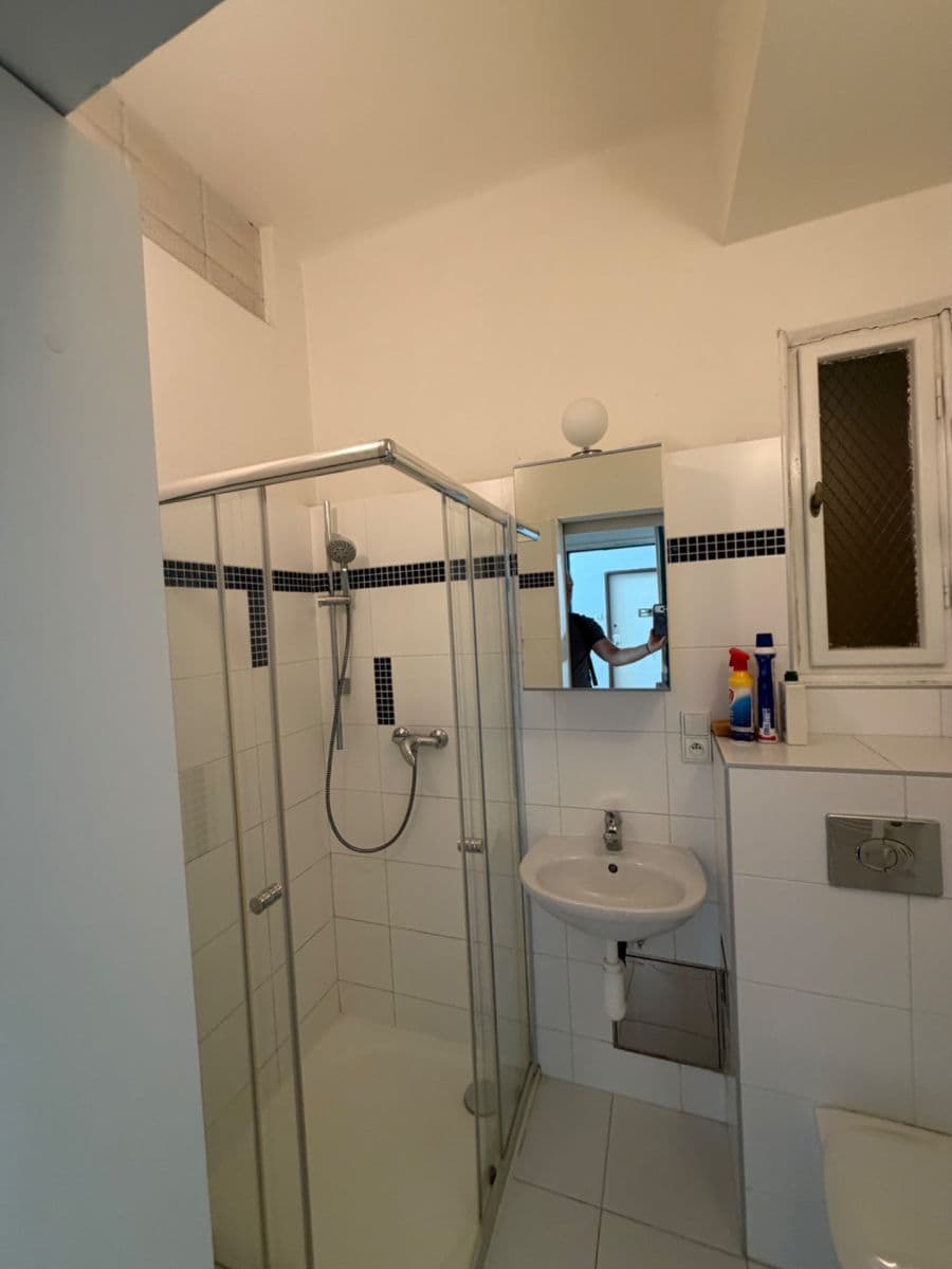 Prenájom bytu 1-izbový 22 m², Kouřimská, Praha, Praha Prenájom bytu 1-izbový 22 m², Kouřimská, Praha, Praha