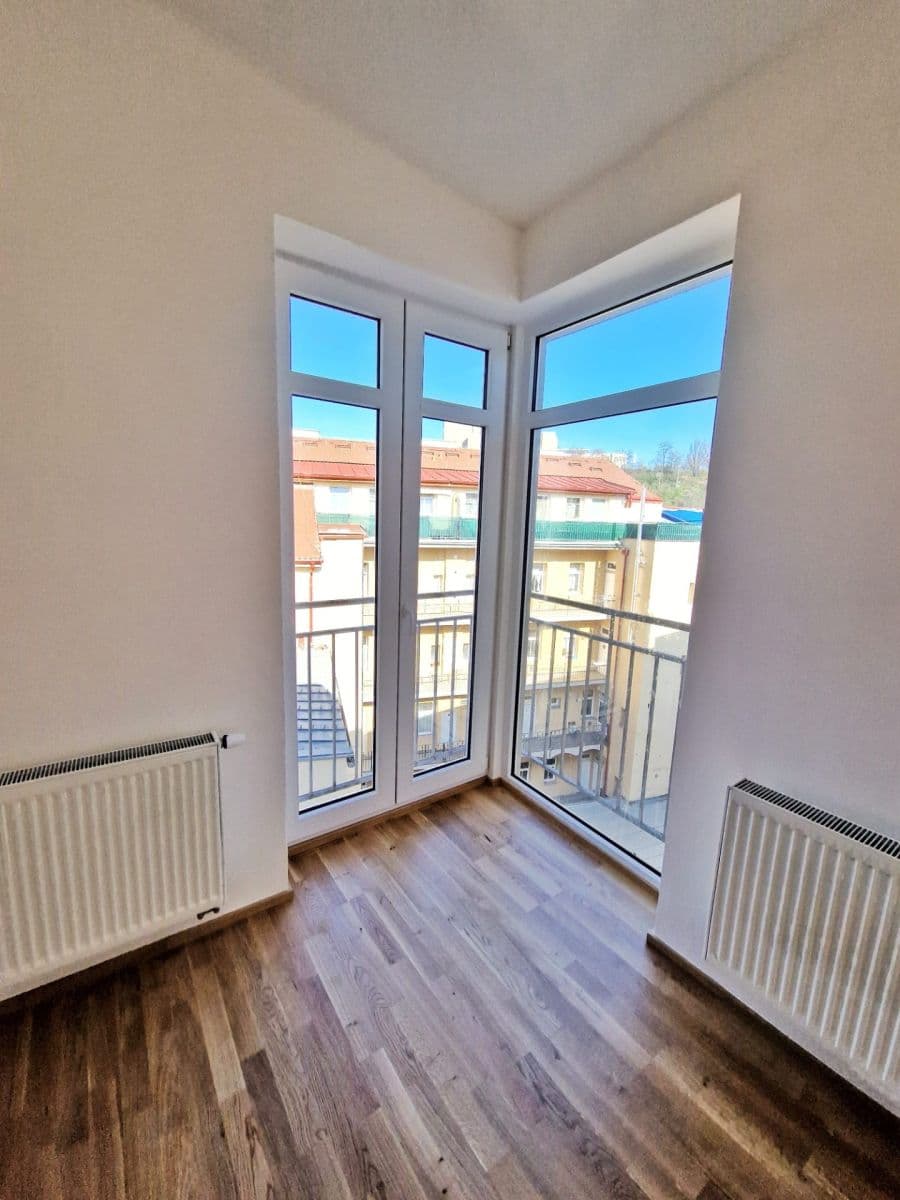 Prenájom bytu 2-izbový 47 m², Milíčova, Praha, Praha Prenájom bytu 2-izbový 47 m², Milíčova, Praha, Praha
