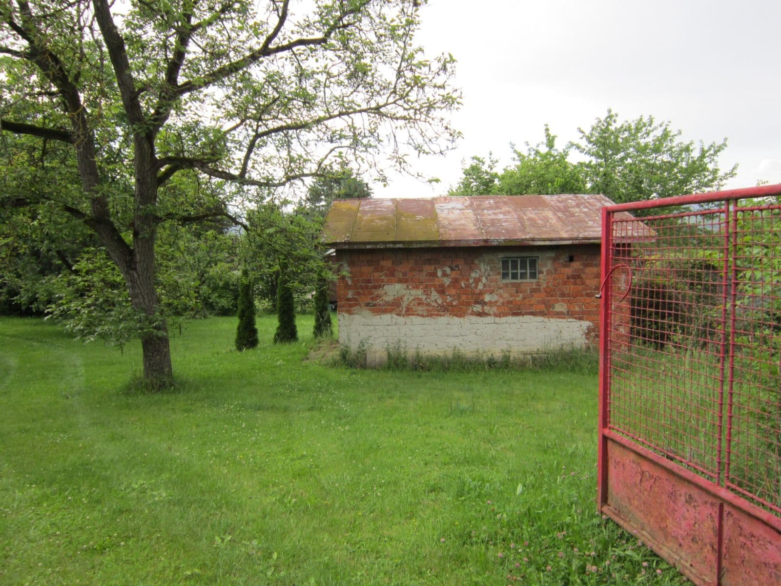 Predaj rekreačného objektu 1.544 m², pozemok 1.545 m², Svinaře, Středočeský kraj Predaj rekreačného objektu 1.544 m², pozemok 1.545 m², Svinaře, Středočeský kraj