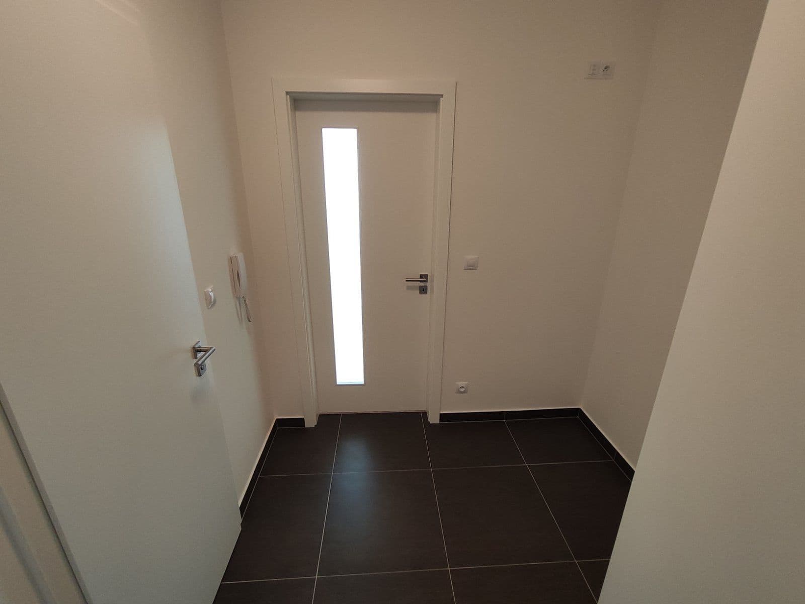 Prenájom bytu 1-izbový 38 m², Olgy Havlové, Praha, Praha Prenájom bytu 1-izbový 38 m², Olgy Havlové, Praha, Praha