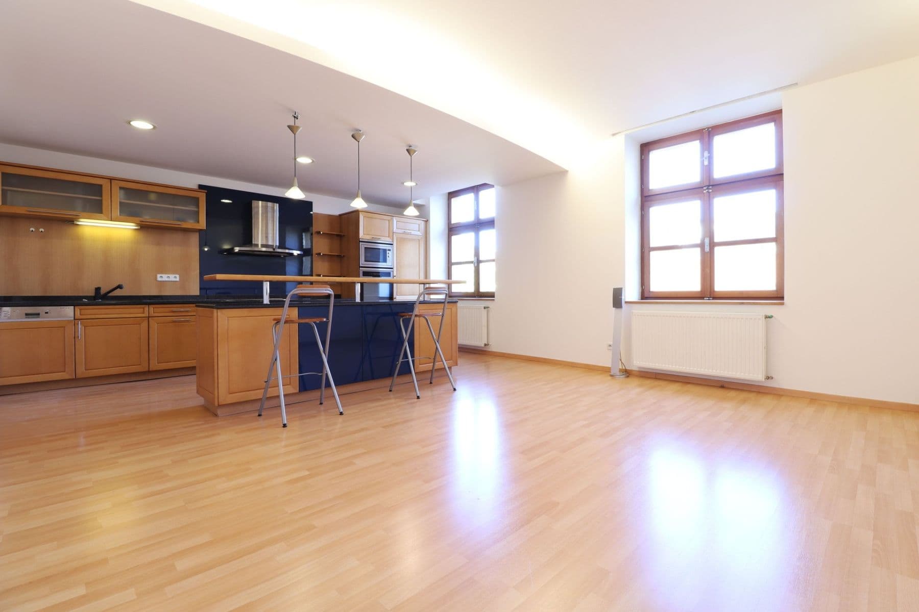 Prenájom bytu 2-izbový 78 m², Dělnická, Praha, Praha Prenájom bytu 2-izbový 78 m², Dělnická, Praha, Praha