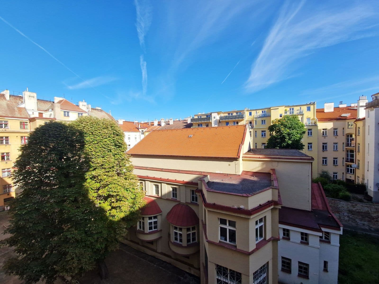 Prenájom bytu 2-izbový 78 m², Dělnická, Praha, Praha Prenájom bytu 2-izbový 78 m², Dělnická, Praha, Praha