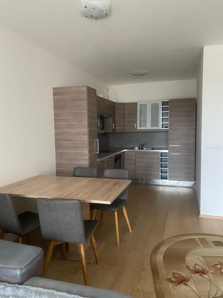 Prenájom bytu 2-izbový 54 m², Devonská, Praha, Praha Prenájom bytu 2-izbový 54 m², Devonská, Praha, Praha
