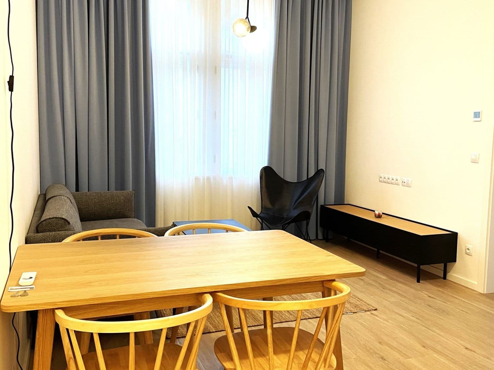 Prenájom bytu 2-izbový 46 m², Chodská, Praha, Praha Prenájom bytu 2-izbový 46 m², Chodská, Praha, Praha