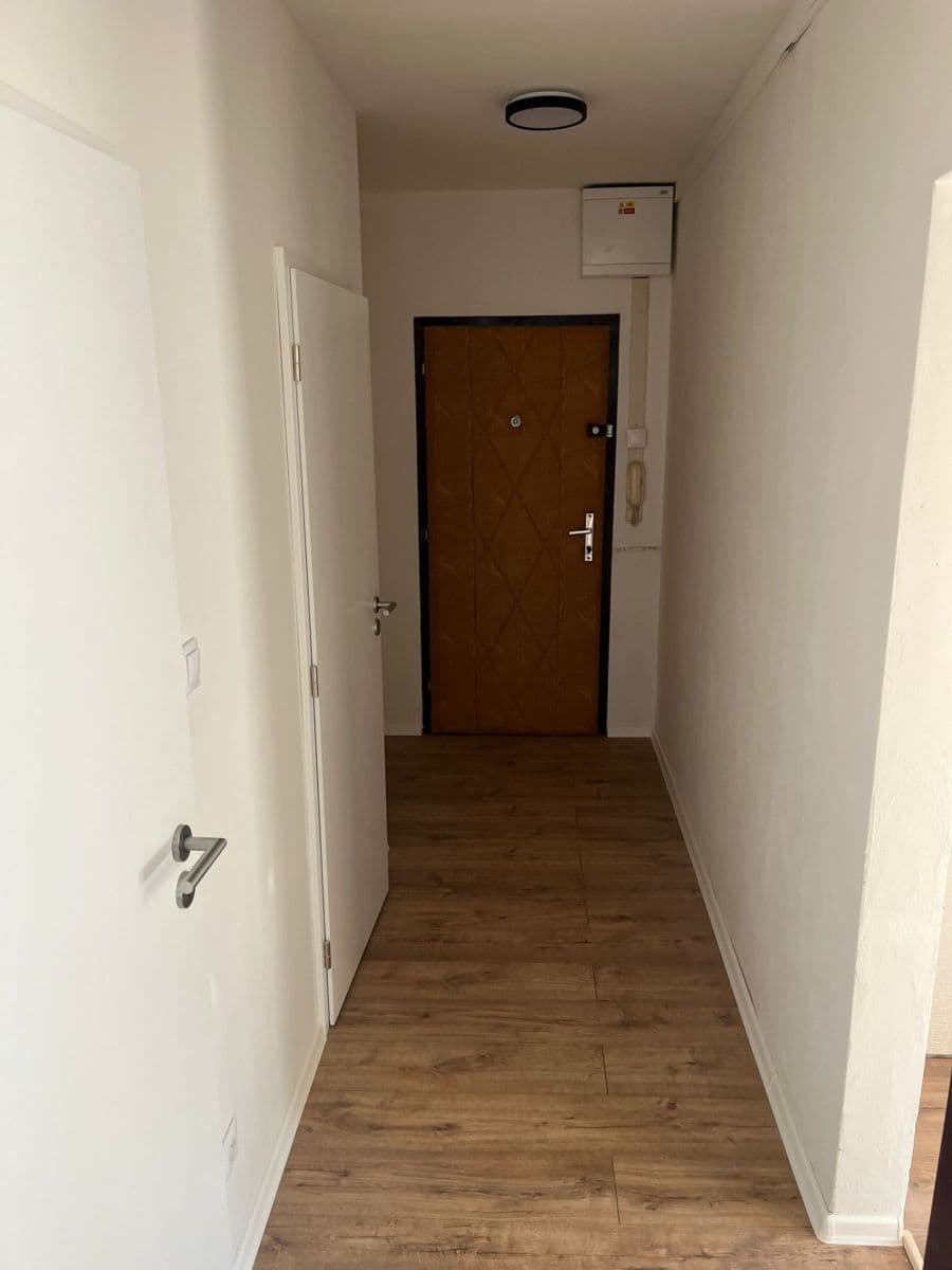 Prenájom bytu 3-izbový 67 m², Pod Skalkou, Přerov, Olomoucký kraj Prenájom bytu 3-izbový 67 m², Pod Skalkou, Přerov, Olomoucký kraj