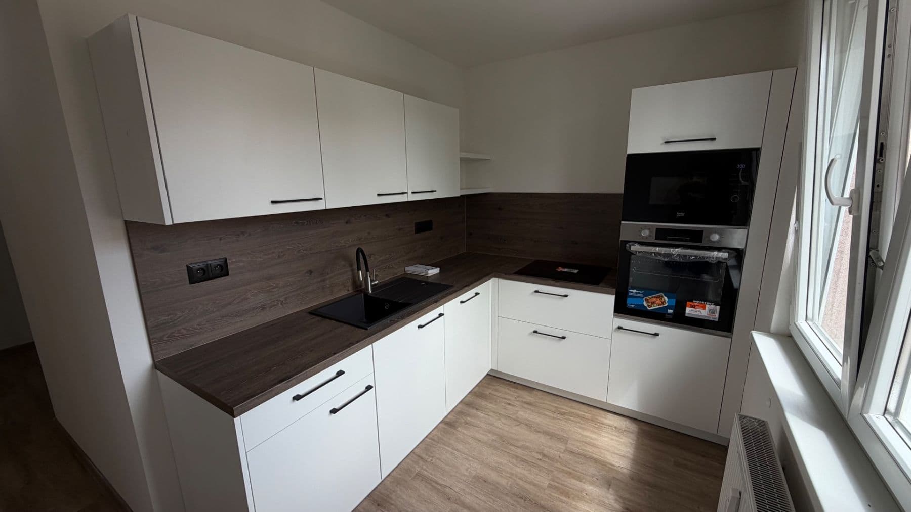Prenájom bytu 2-izbový 51 m², Hutnická, Most, Ústecký kraj Prenájom bytu 2-izbový 51 m², Hutnická, Most, Ústecký kraj