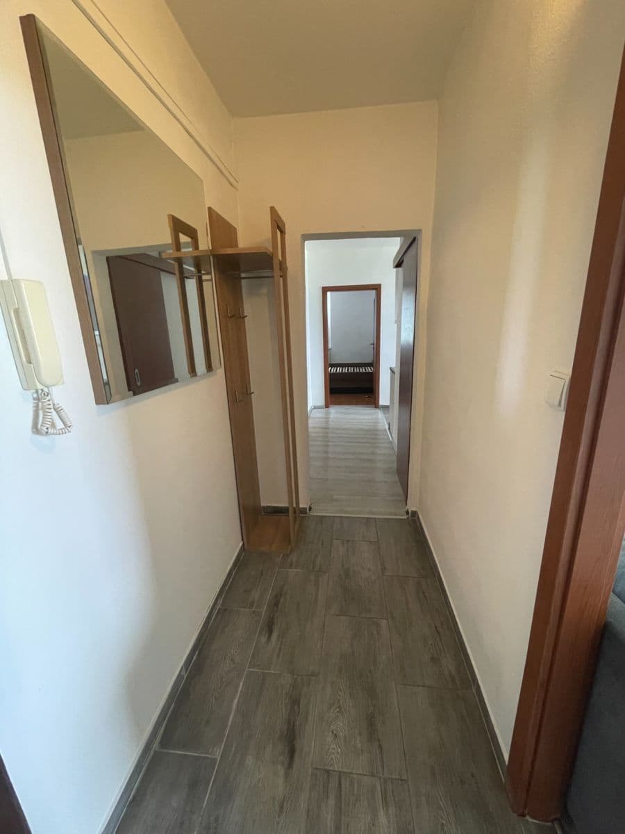 Prenájom bytu 3-izbový 75 m², Libušino údolí, Brno, Jihomoravský kraj Prenájom bytu 3-izbový 75 m², Libušino údolí, Brno, Jihomoravský kraj
