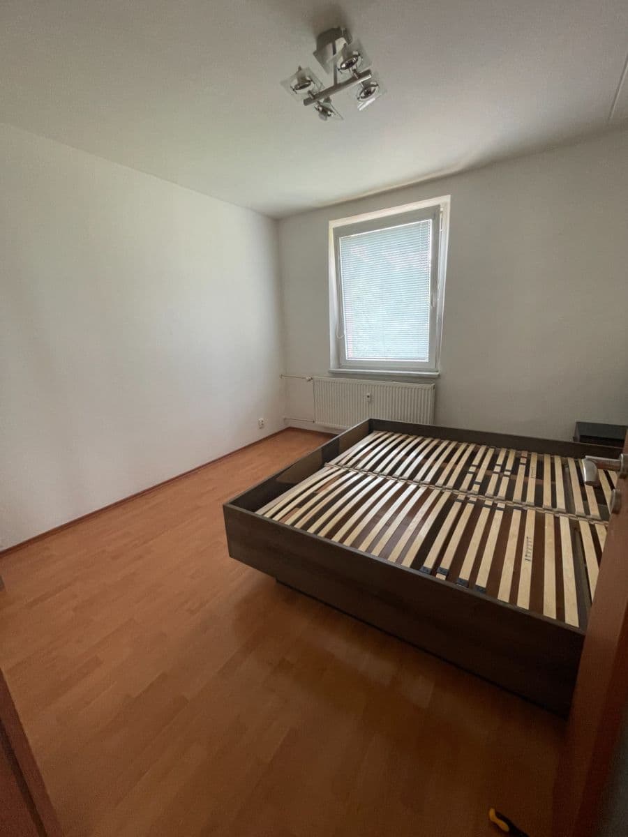 Prenájom bytu 3-izbový 75 m², Libušino údolí, Brno, Jihomoravský kraj Prenájom bytu 3-izbový 75 m², Libušino údolí, Brno, Jihomoravský kraj