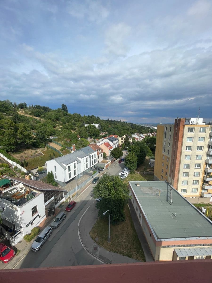 Prenájom bytu 3-izbový 75 m², Libušino údolí, Brno, Jihomoravský kraj Prenájom bytu 3-izbový 75 m², Libušino údolí, Brno, Jihomoravský kraj