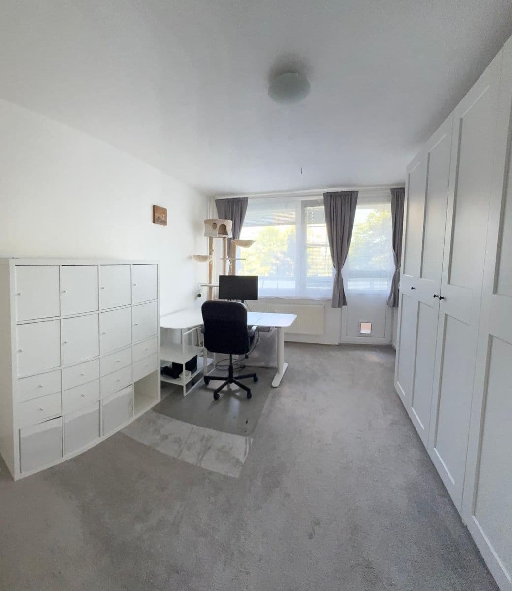 Predaj bytu 3-izbový 72 m², Gagarinova, Pardubice, Pardubický kraj Predaj bytu 3-izbový 72 m², Gagarinova, Pardubice, Pardubický kraj