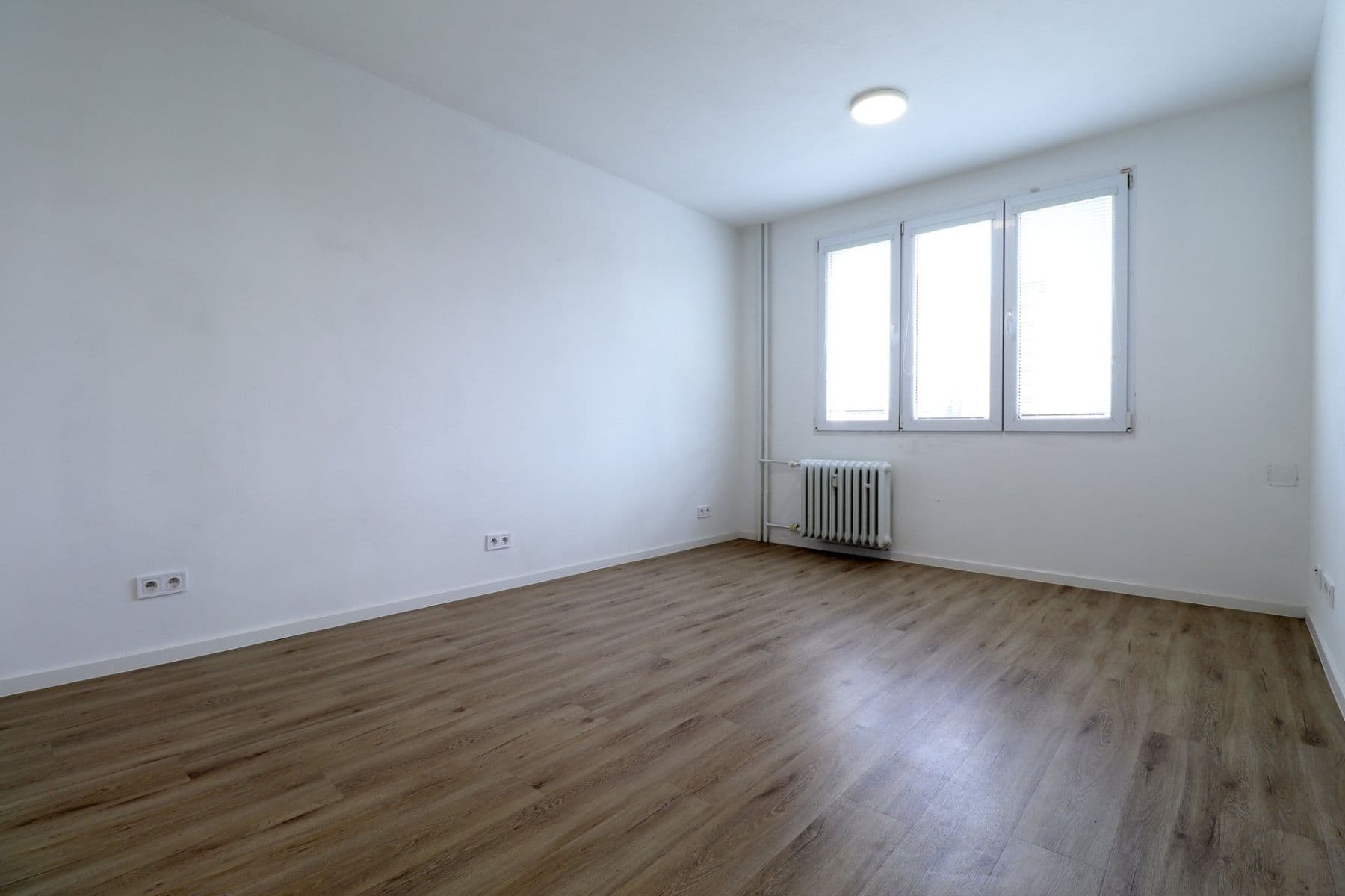 Prenájom bytu 1-izbový 37 m², Křimická, Plzeň, Plzeňský kraj Prenájom bytu 1-izbový 37 m², Křimická, Plzeň, Plzeňský kraj