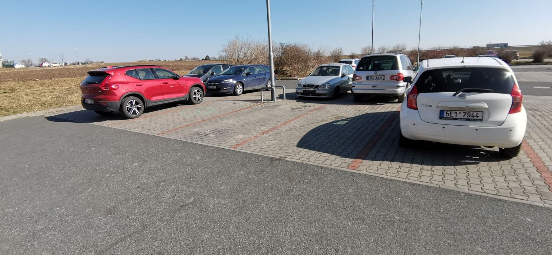 Prenájom garáže 12 m², Křehlíkova, Brno, Jihomoravský kraj Prenájom garáže 12 m², Křehlíkova, Brno, Jihomoravský kraj