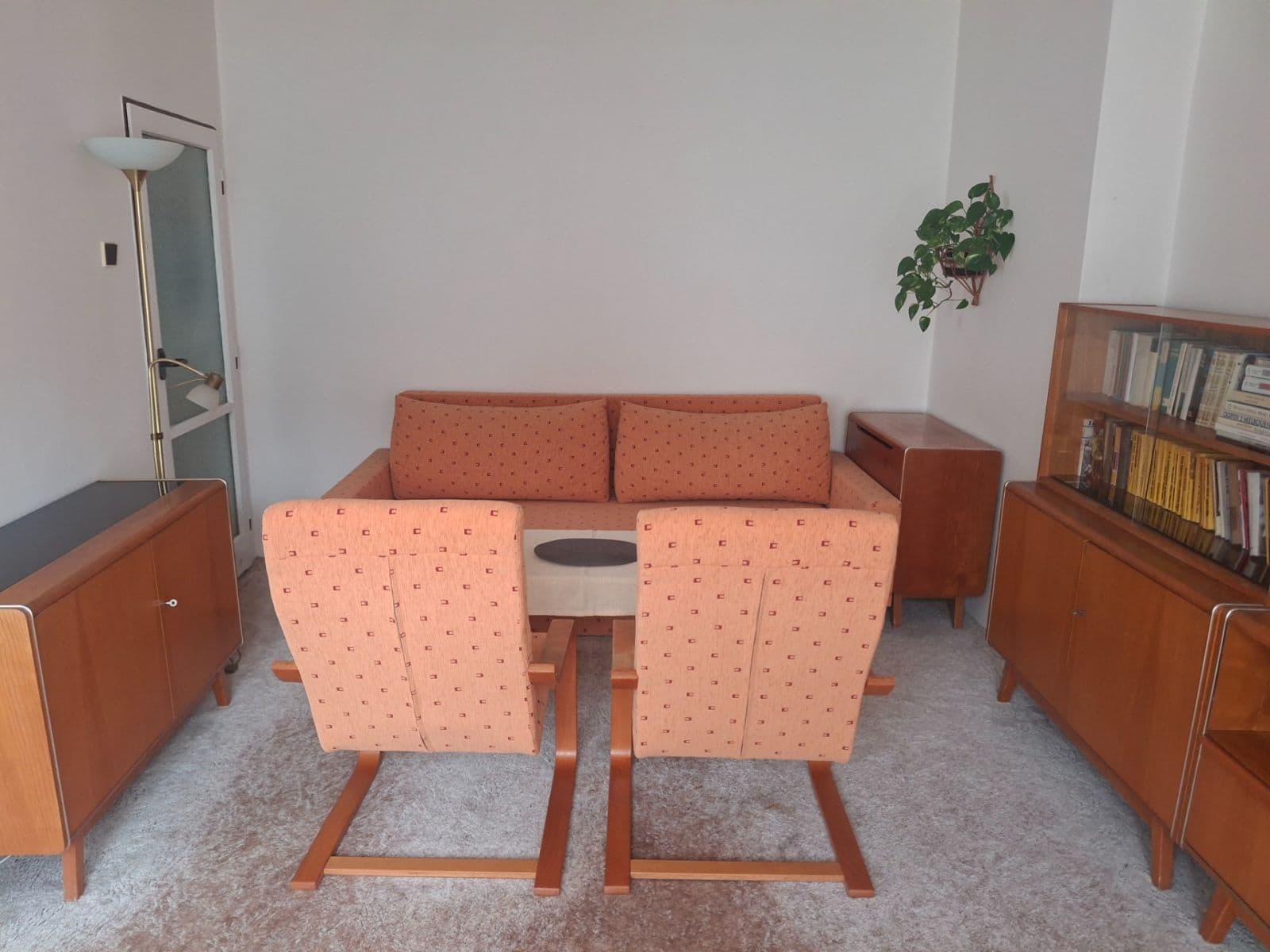 Predaj bytu 2-izbový 53 m², Jana Šťastného, Mníšek pod Brdy, Středočeský kraj Predaj bytu 2-izbový 53 m², Jana Šťastného, Mníšek pod Brdy, Středočeský kraj