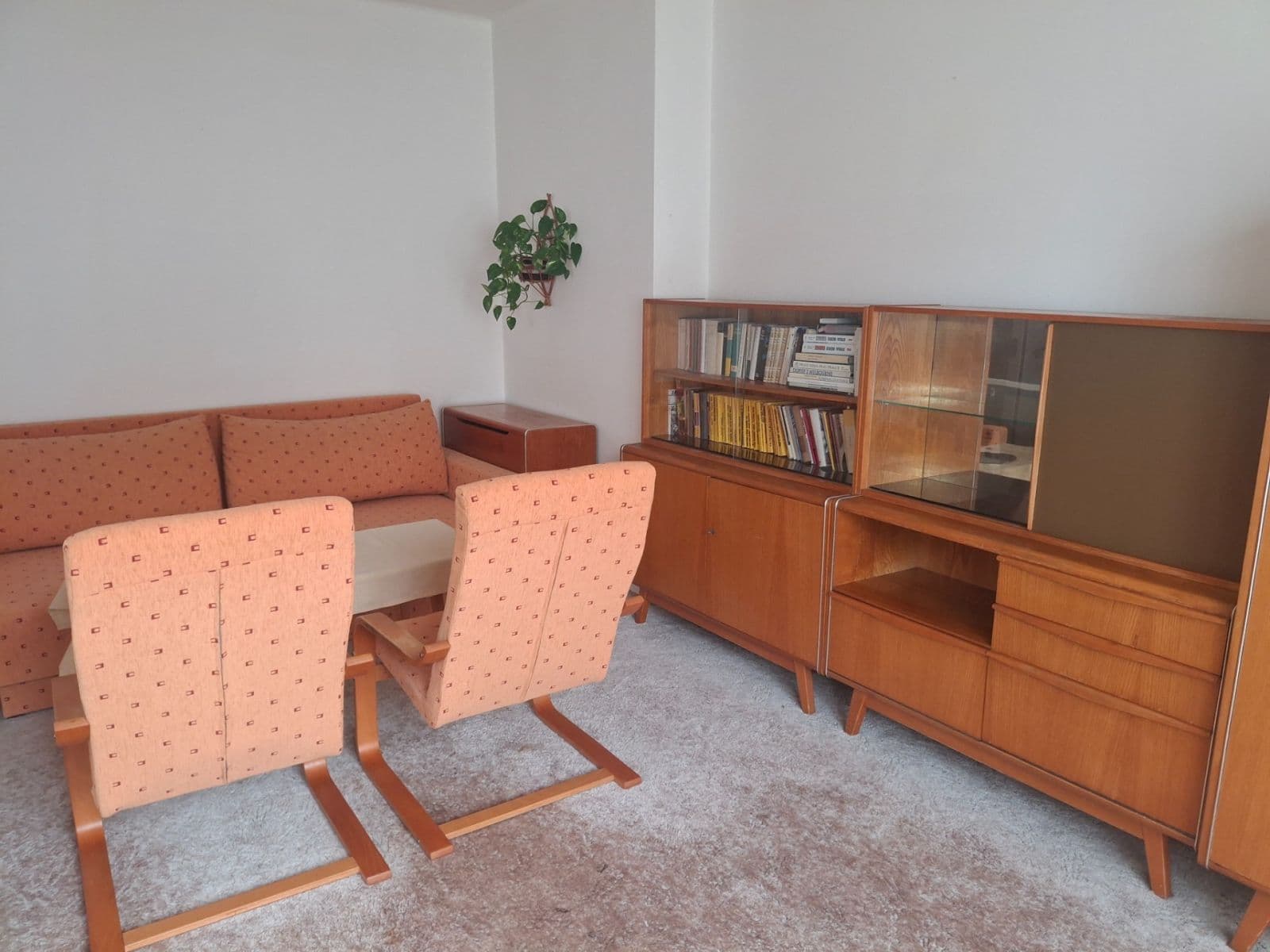 Predaj bytu 2-izbový 53 m², Jana Šťastného, Mníšek pod Brdy, Středočeský kraj Predaj bytu 2-izbový 53 m², Jana Šťastného, Mníšek pod Brdy, Středočeský kraj