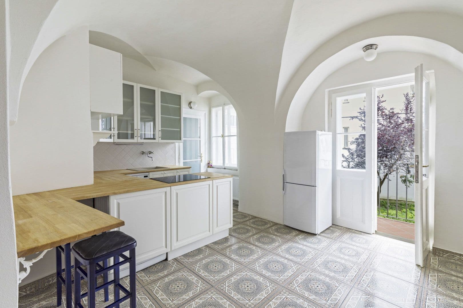 Prenájom bytu 3-izbový 104 m², Tržiště, Praha, Praha Prenájom bytu 3-izbový 104 m², Tržiště, Praha, Praha