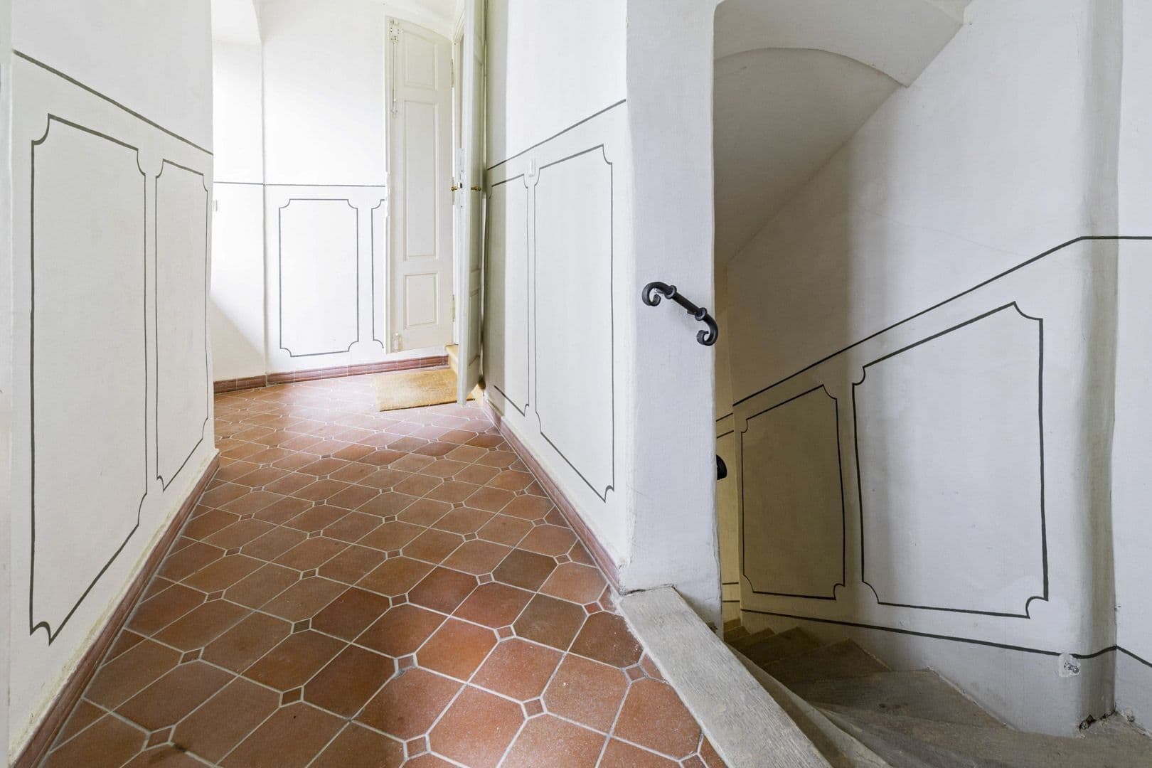 Prenájom bytu 3-izbový 104 m², Tržiště, Praha, Praha Prenájom bytu 3-izbový 104 m², Tržiště, Praha, Praha