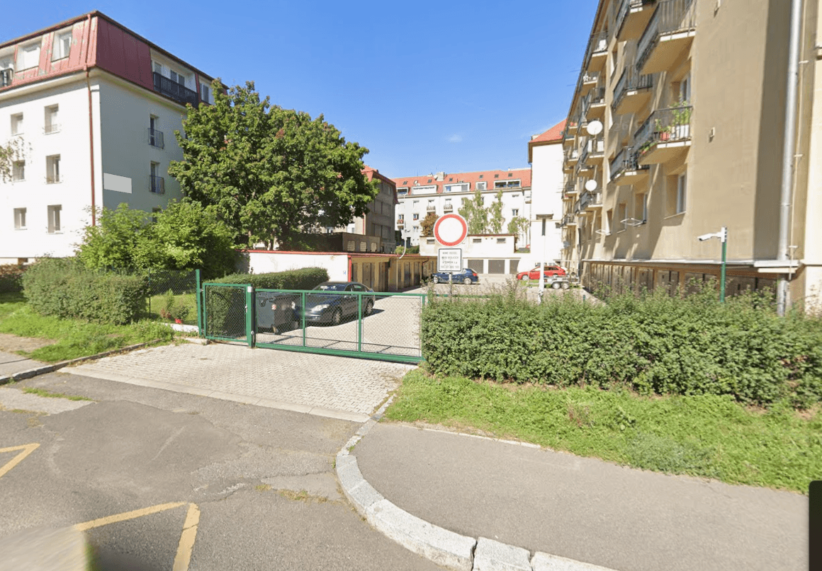 Prenájom garáže 14 m², K Lánu, Praha, Praha Prenájom garáže 14 m², K Lánu, Praha, Praha
