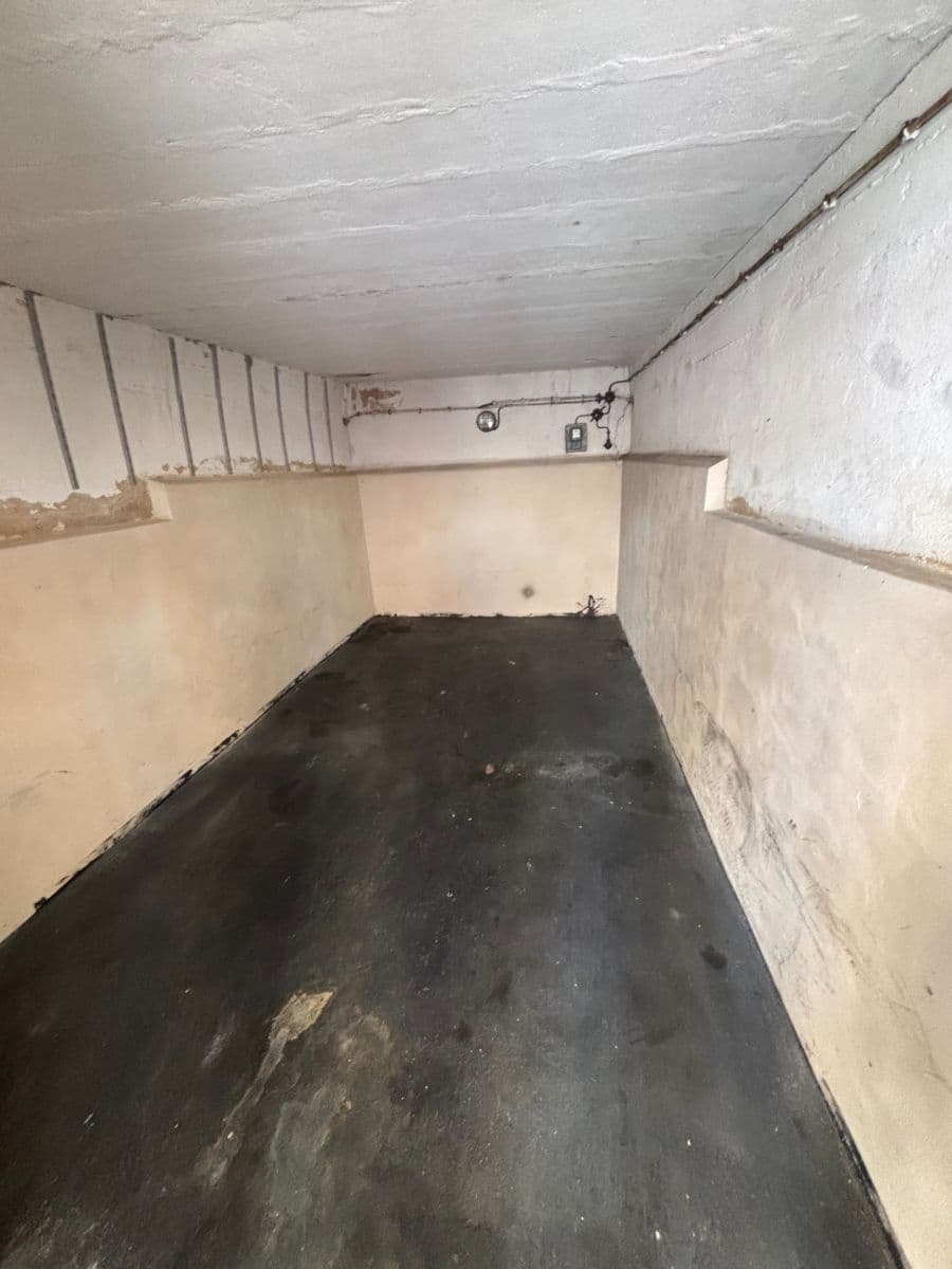 Prenájom garáže 14 m², K Lánu, Praha, Praha Prenájom garáže 14 m², K Lánu, Praha, Praha